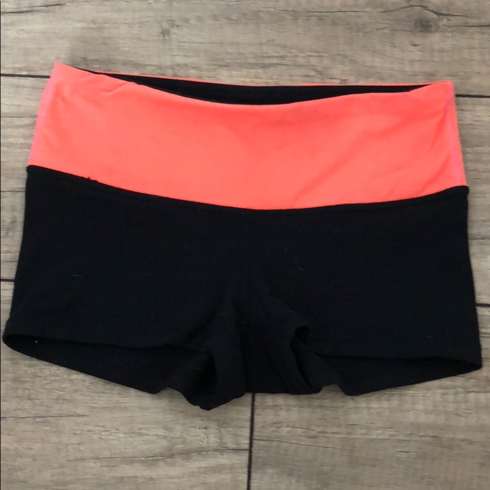Reversible LuLu Lemon Boogie Shorts - Picture 5 of 7